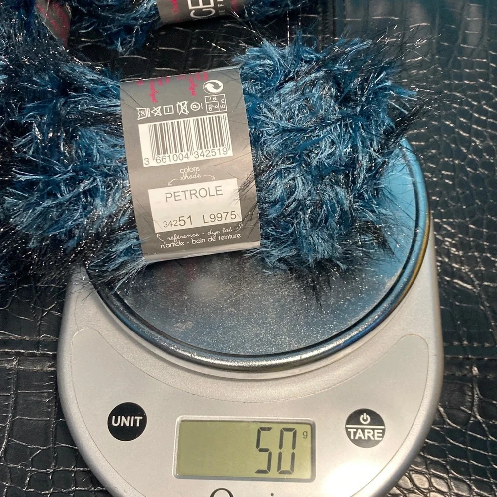 10 NWT Bergere de France Soft Faux Fur Yarn Color Petrole ALL‎ Lot L9975